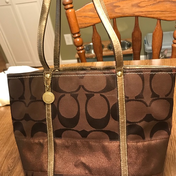 Coach Purse - Picture 3 of 6